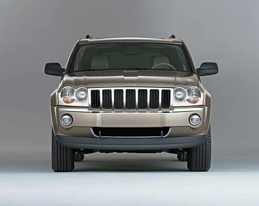  Jeep Grand Cherokee 2005 года  (фото 101 из 133)